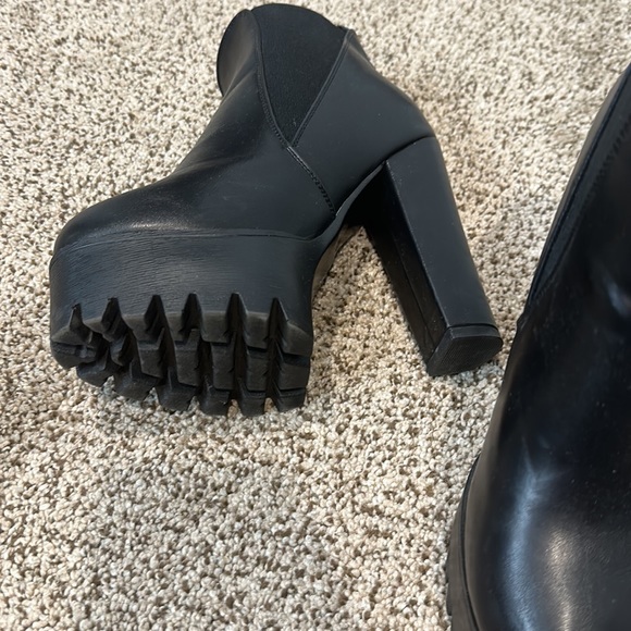 Chunky platform boots - Picture 3 of 5